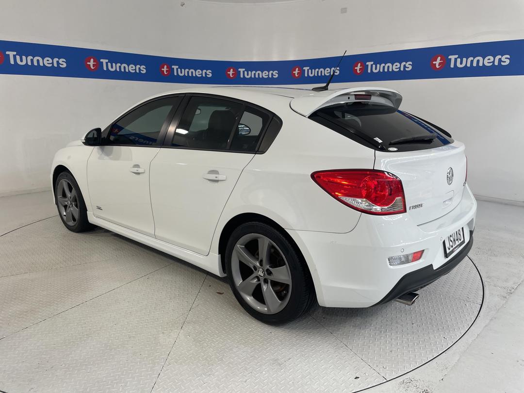 Photo '5' of Holden Cruze