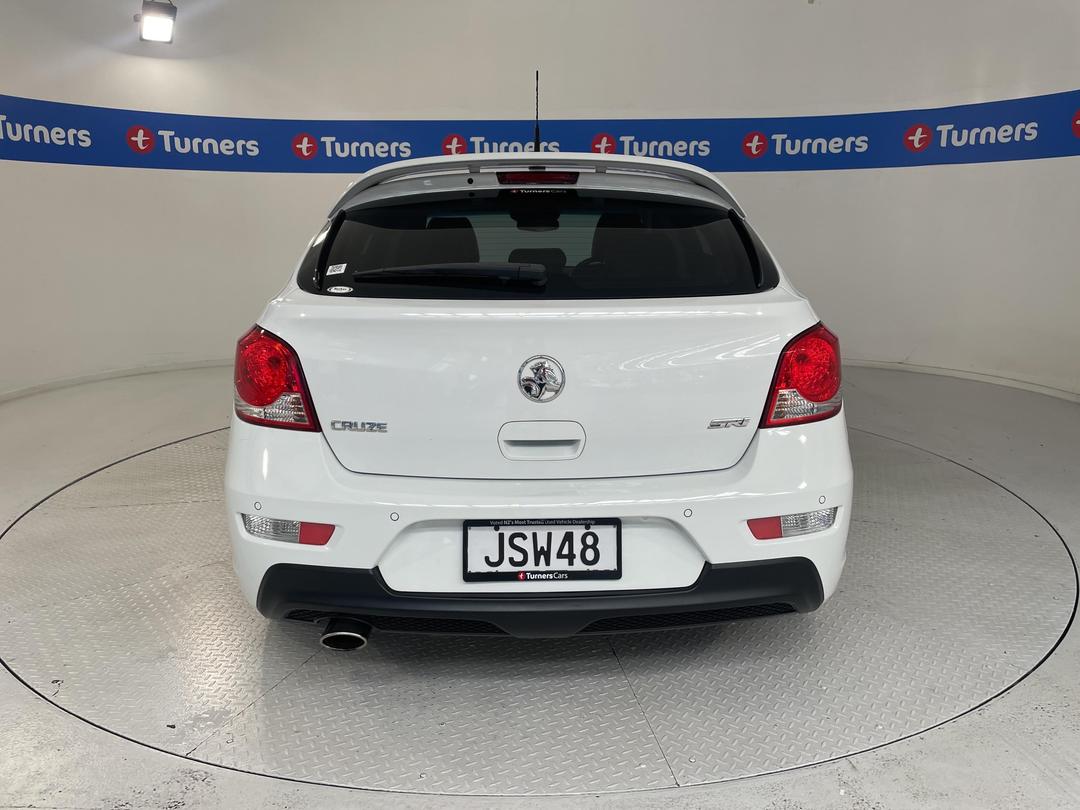 Photo '6' of Holden Cruze