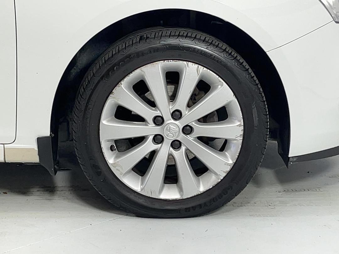 Photo '9' of Holden Cruze