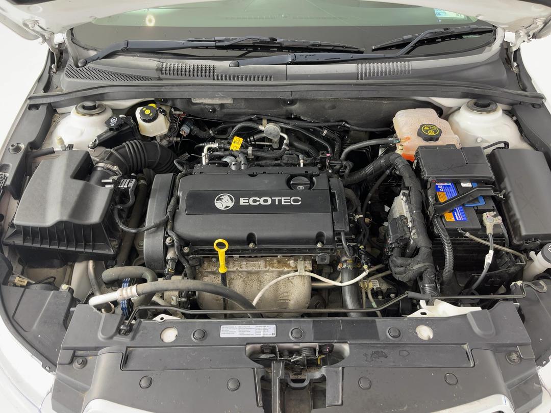 Photo '13' of Holden Cruze