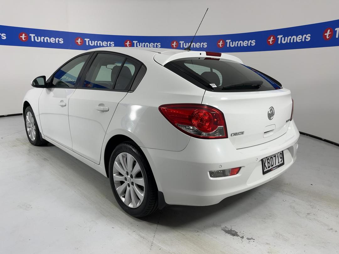 Photo '5' of Holden Cruze