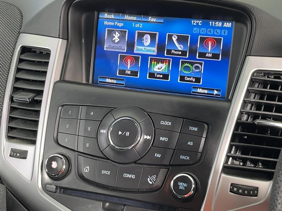 Photo '25' of Holden Cruze