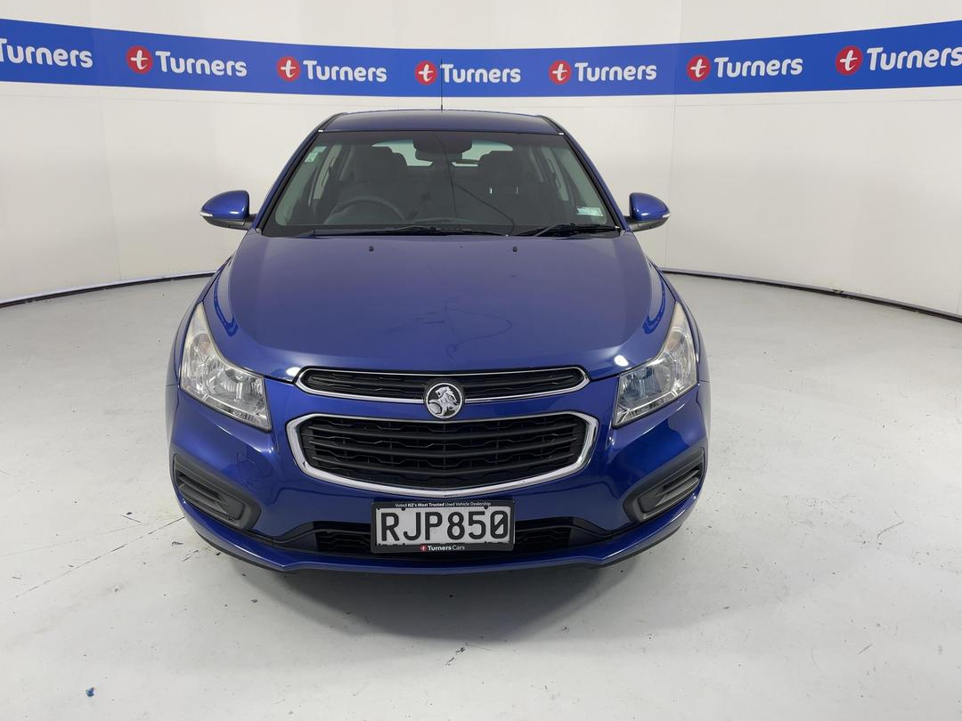 Photo '2' of Holden Cruze