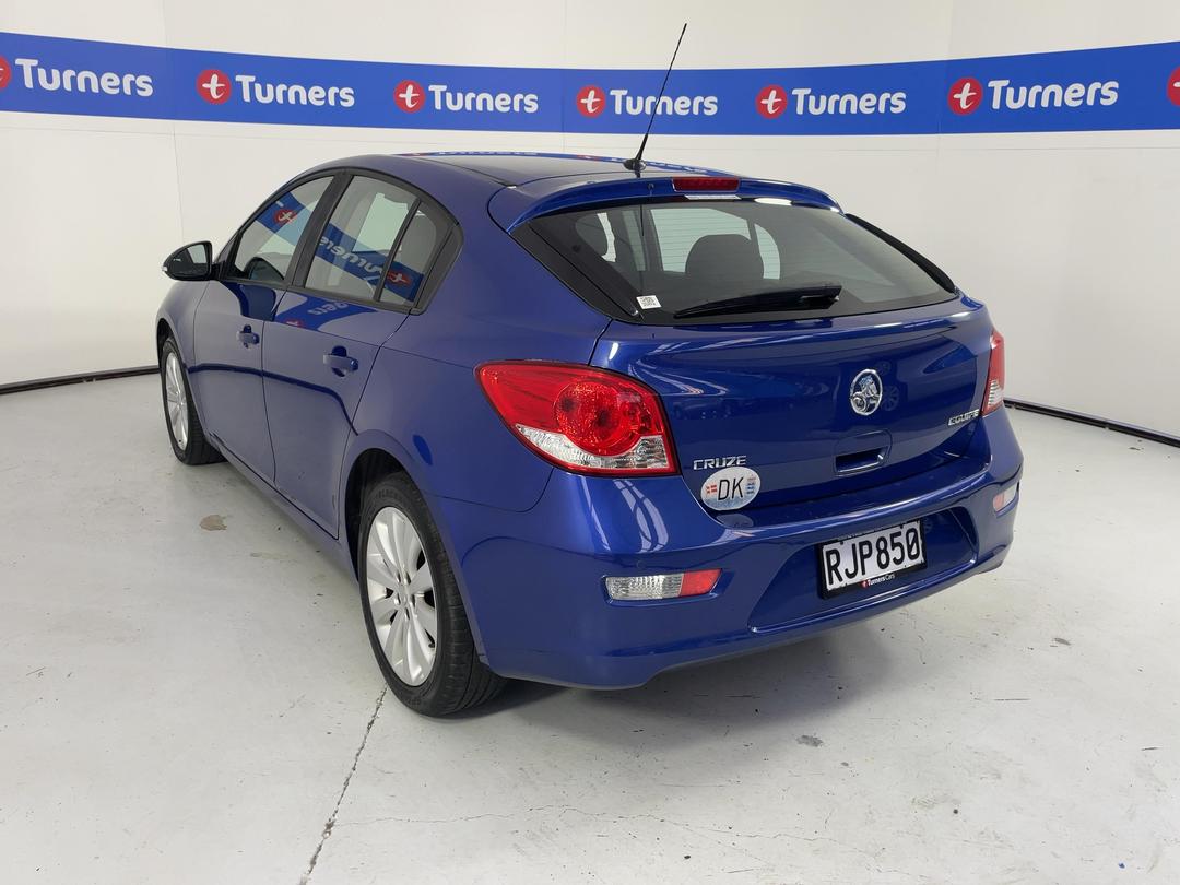 Photo '5' of Holden Cruze
