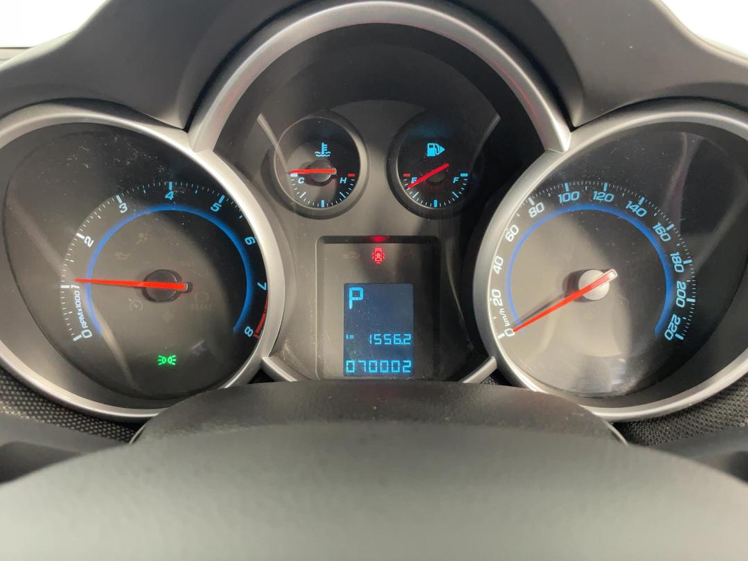 Photo '21' of Holden Cruze