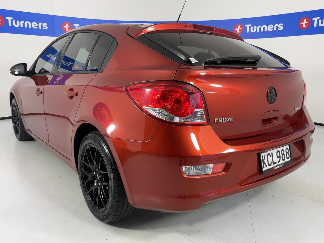 Photo '5' of Holden Cruze