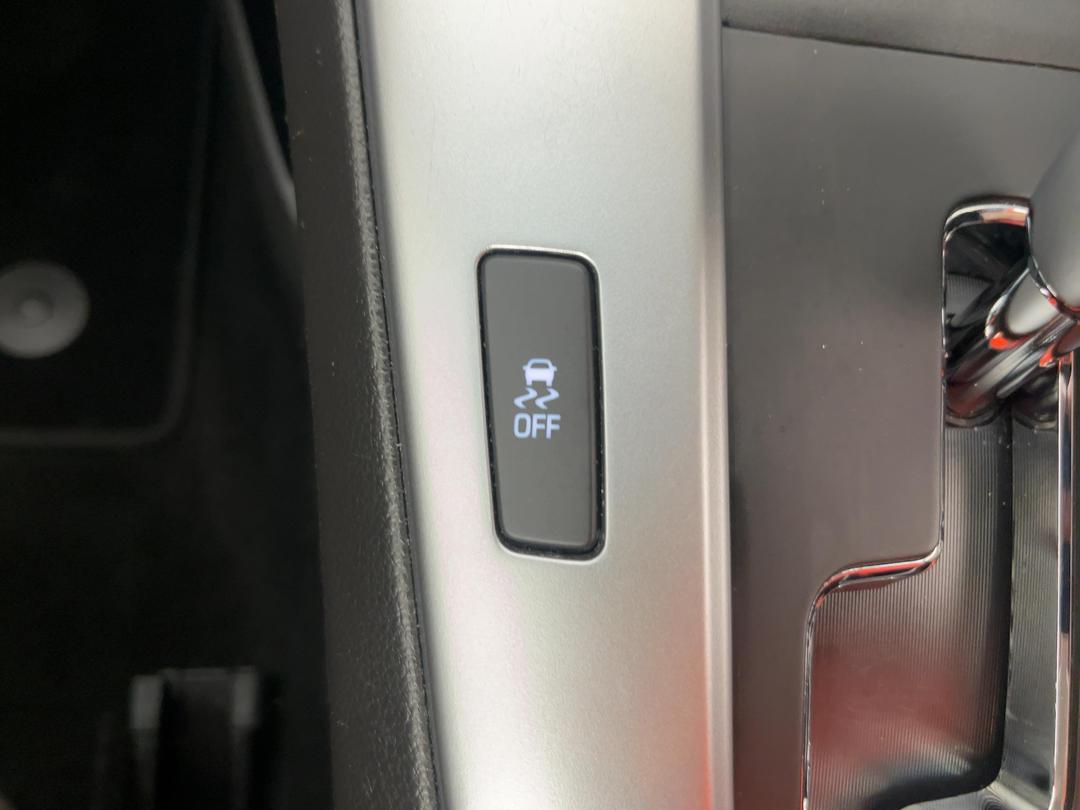 Photo '25' of Holden Cruze