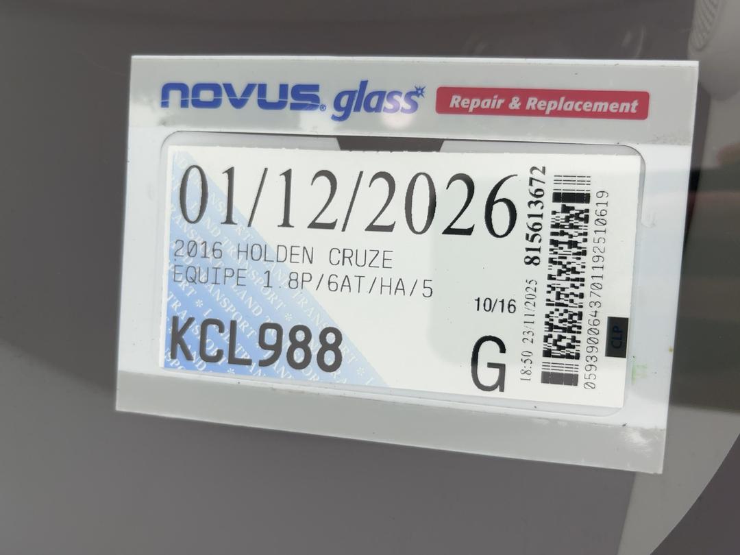 Photo '27' of Holden Cruze