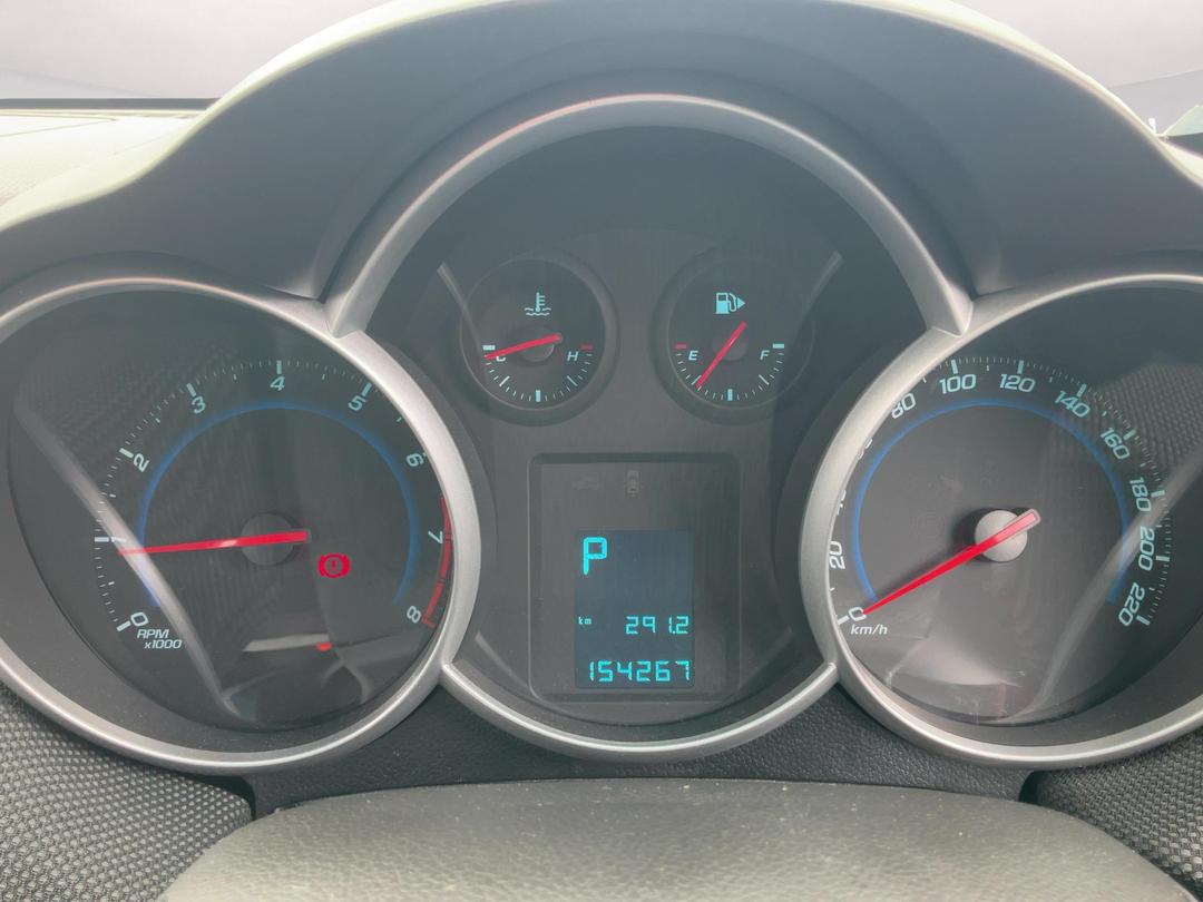 Photo '21' of Holden Cruze