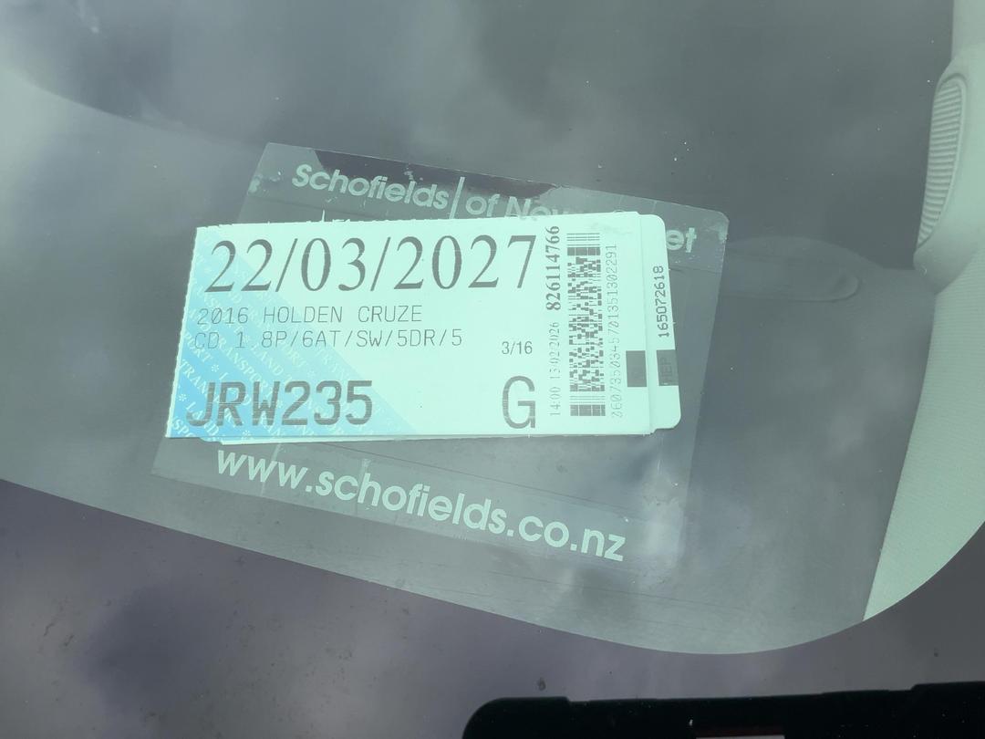 Photo '24' of Holden Cruze