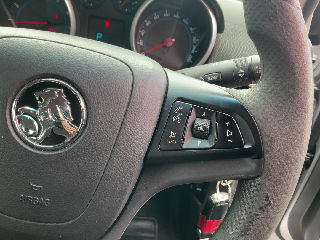 Photo '27' of Holden Cruze