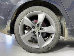 Photo '12' of Holden Cruze