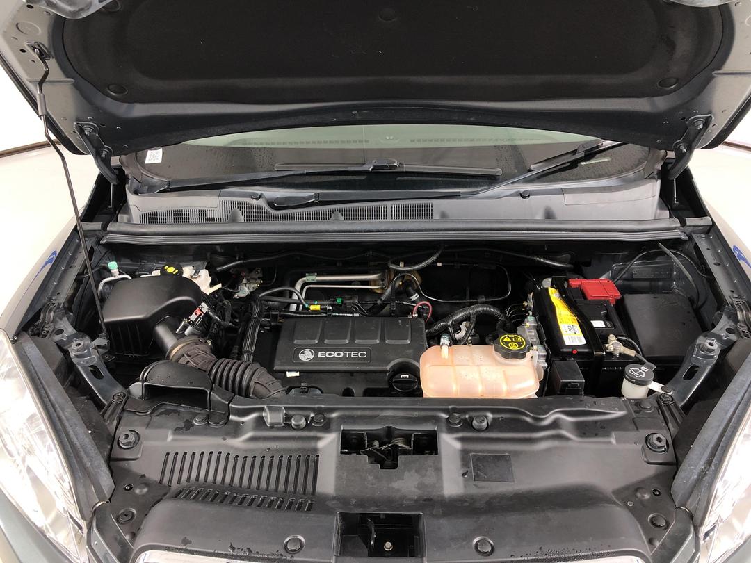 Photo '13' of Holden Trax