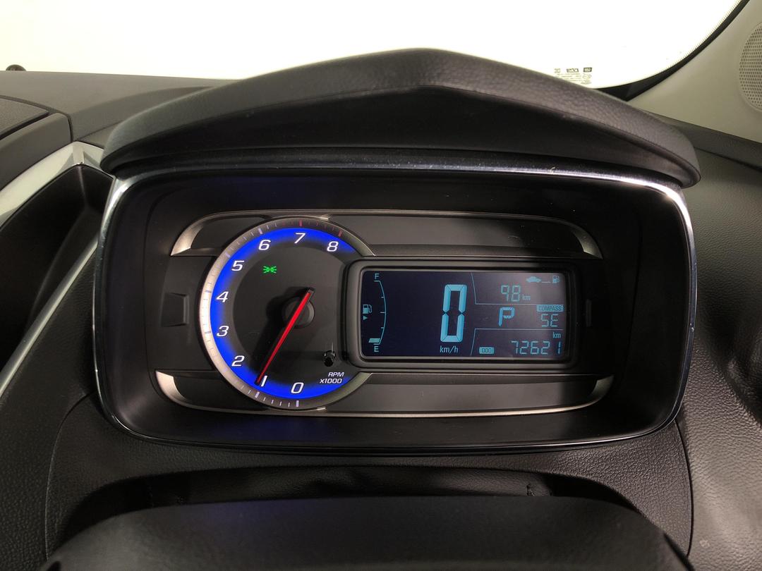 Photo '21' of Holden Trax