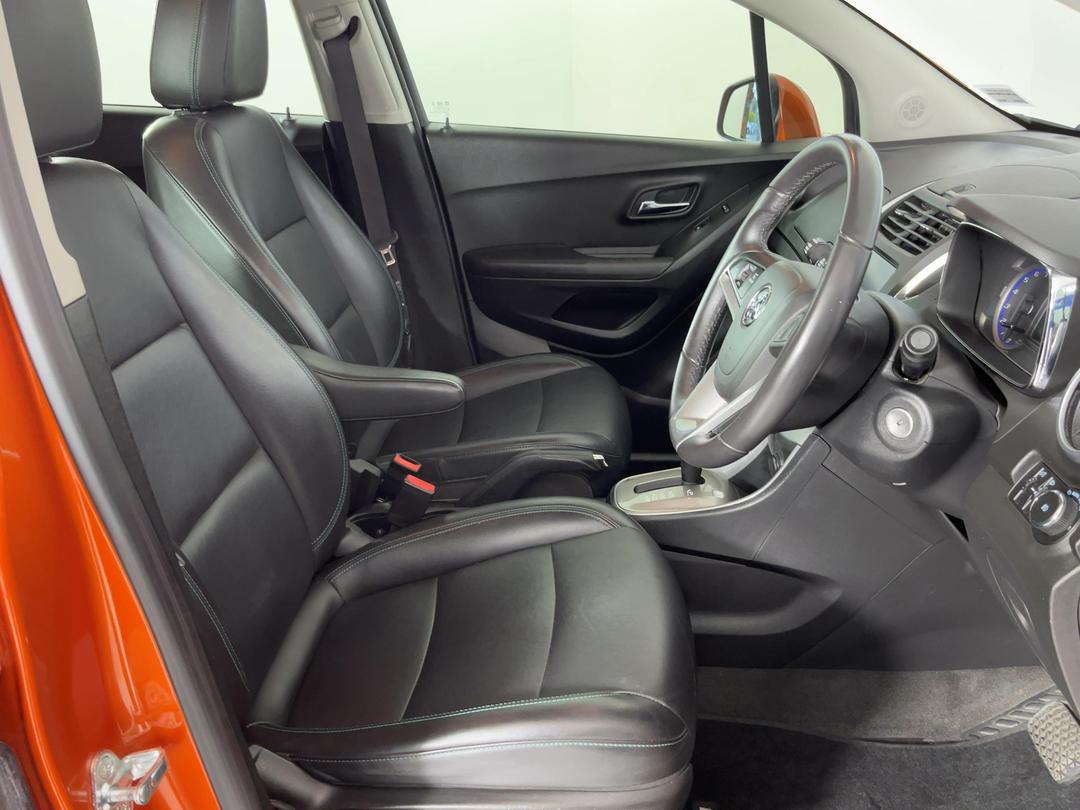 Photo '16' of Holden Trax