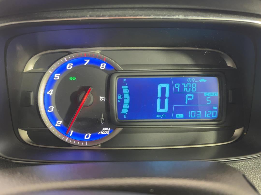Photo '21' of Holden Trax