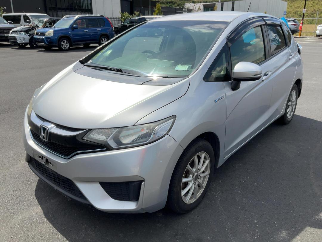 Photo '3' of Honda FIT Hybrid