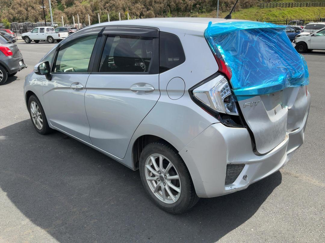 Photo '5' of Honda FIT Hybrid