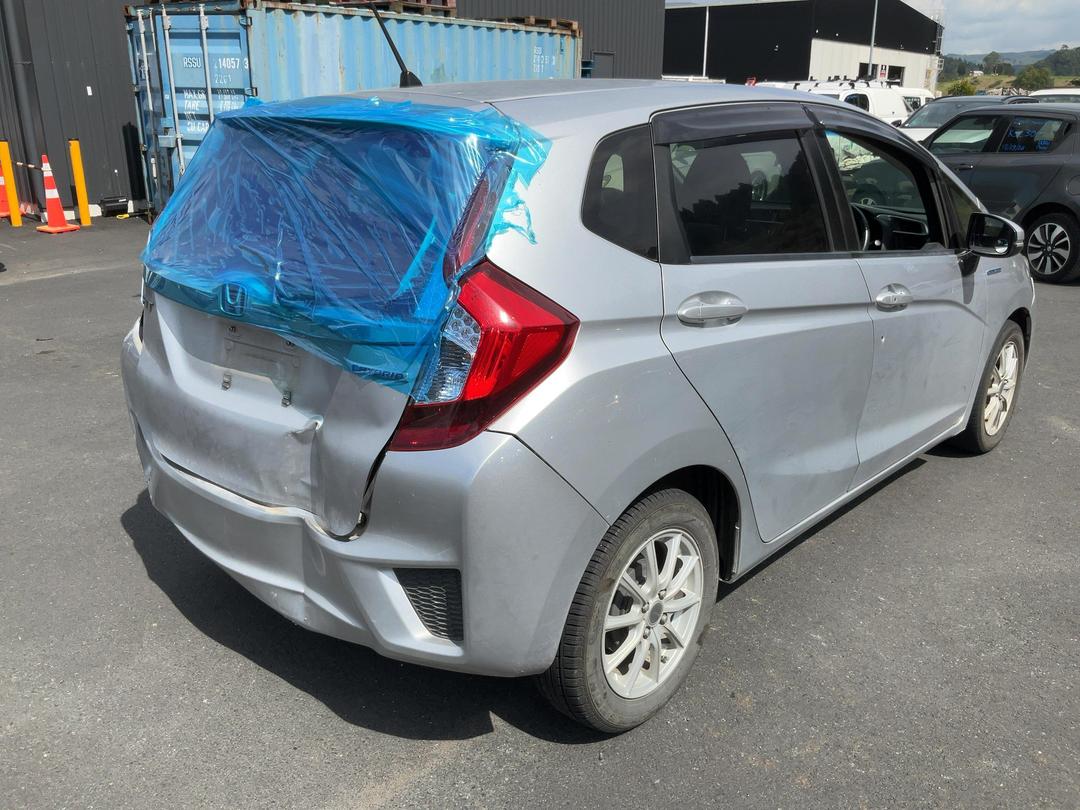 Photo '7' of Honda FIT Hybrid