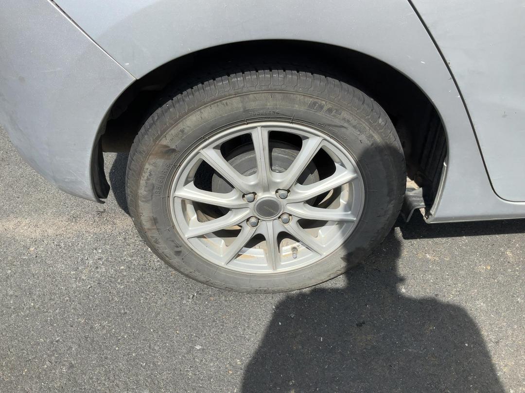 Photo '9' of Honda FIT Hybrid