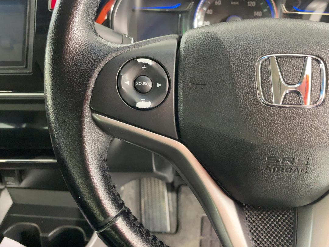Photo '26' of Honda Grace