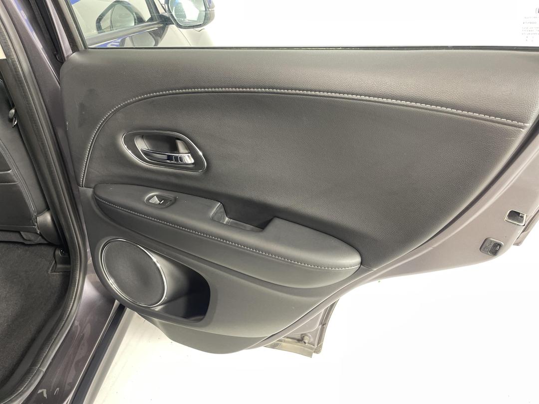 Photo '19' of Honda HR-V