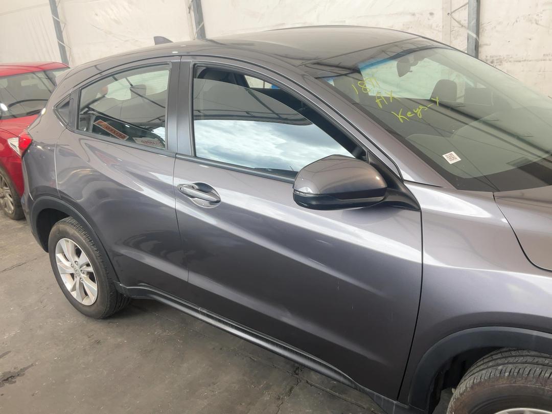 Photo '3' of Honda HR-V S Photo '3' of Honda HR-V S