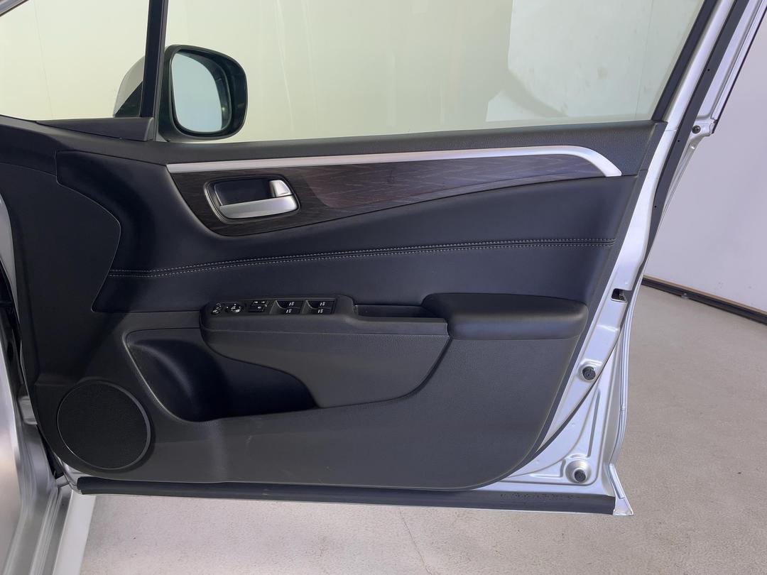 Photo '15' of Honda Jade