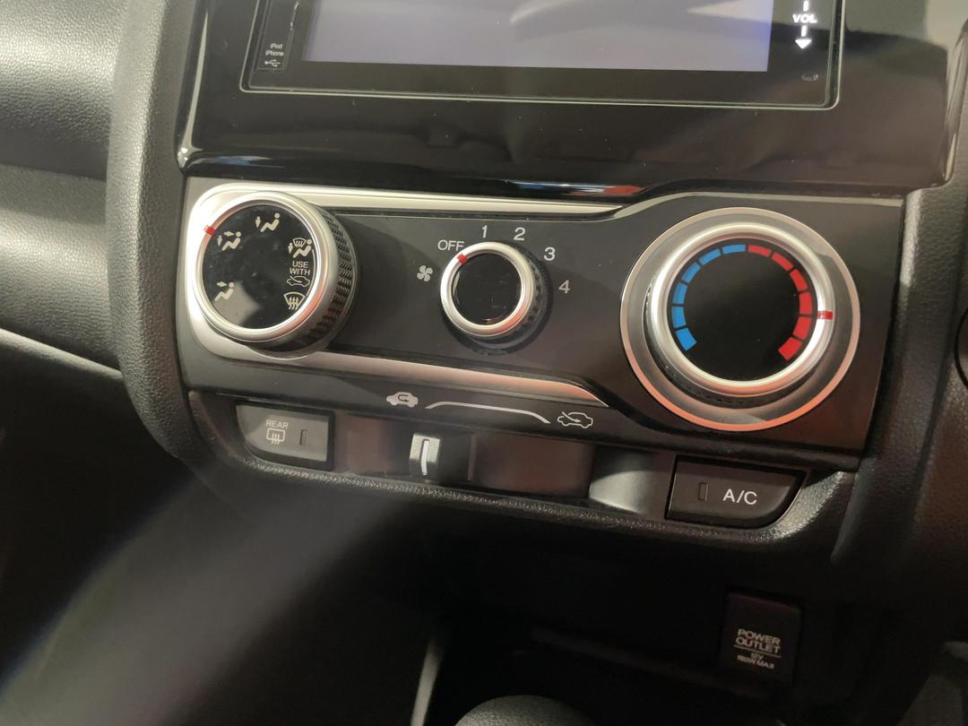 Photo '28' of Honda Jazz