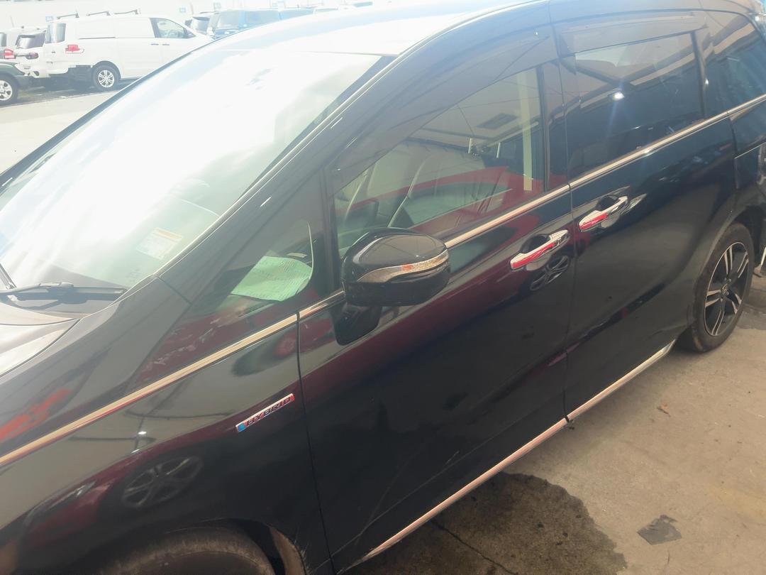 Photo '8' of Honda Odyssey