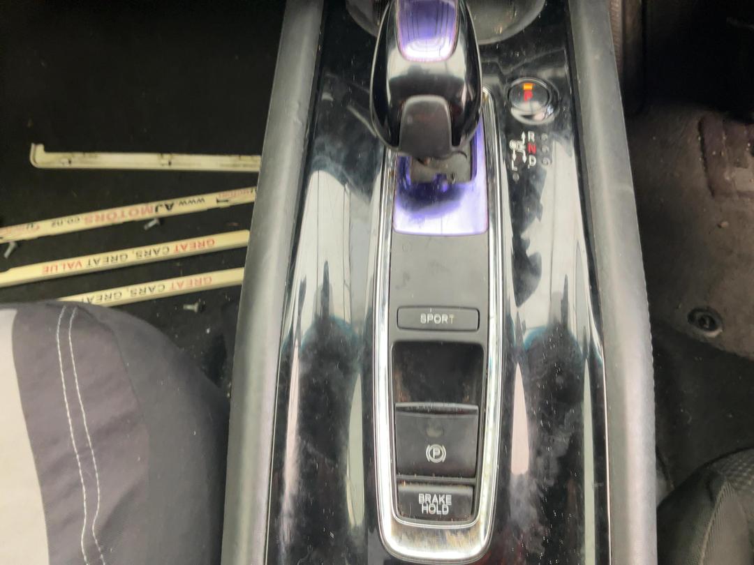 Photo '10' of Honda Vezel Photo '10' of Honda Vezel