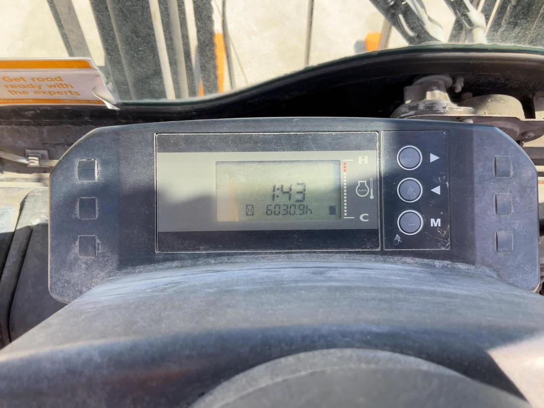 Photo '14' of Hyster H2.5XT Forklift