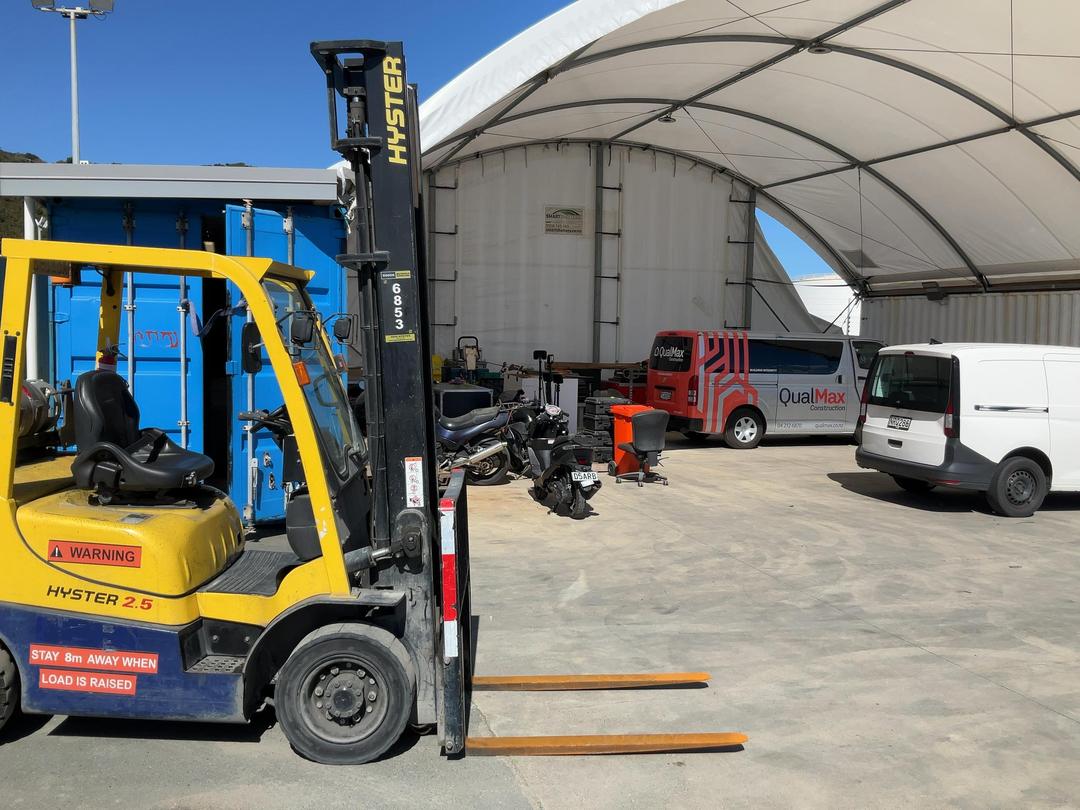 Photo '23' of Hyster H2.5XT Forklift
