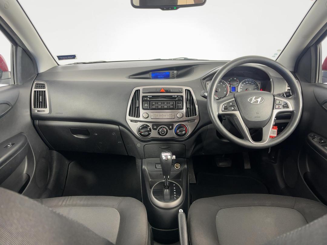 Photo '17' of Hyundai I20