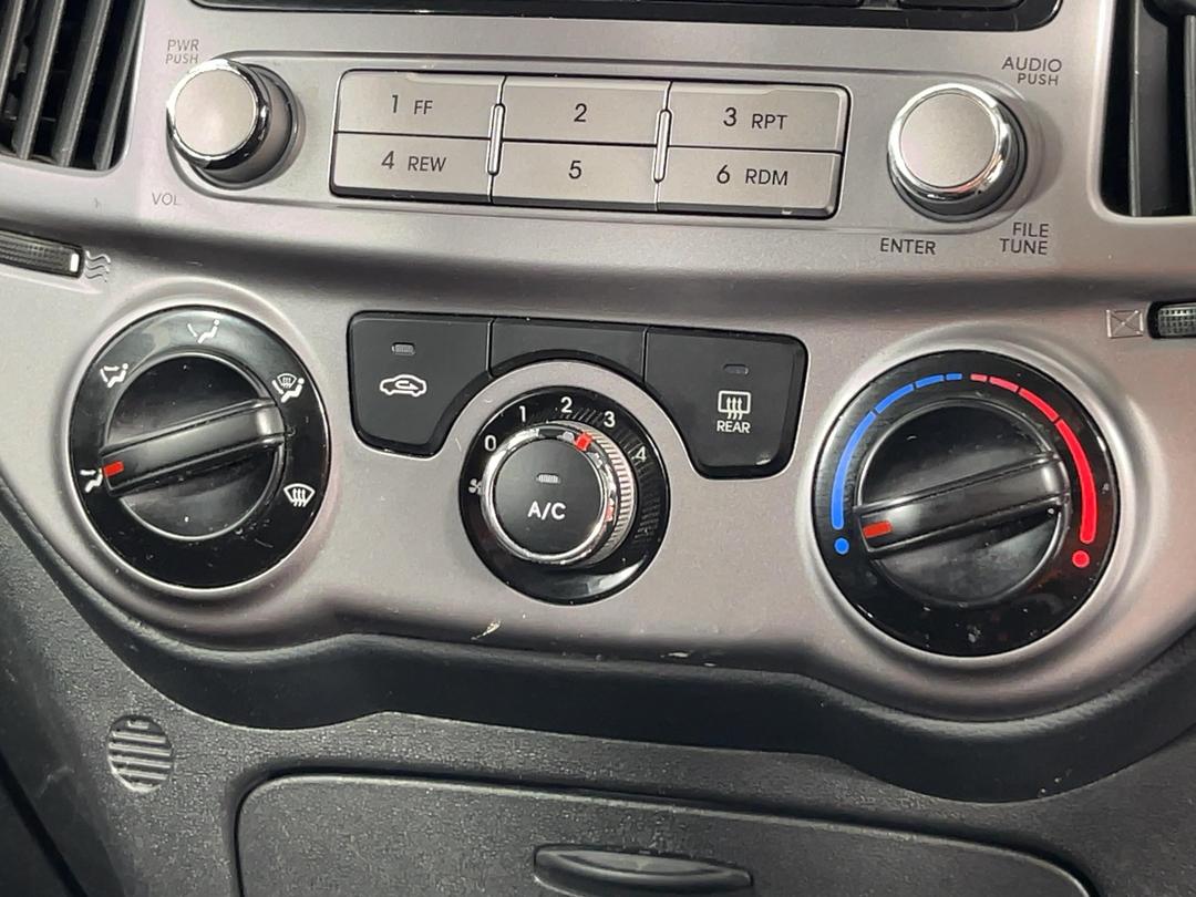 Photo '27' of Hyundai I20