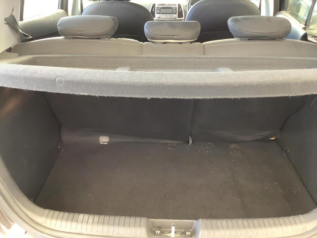 Photo '8' of Hyundai I20 PB