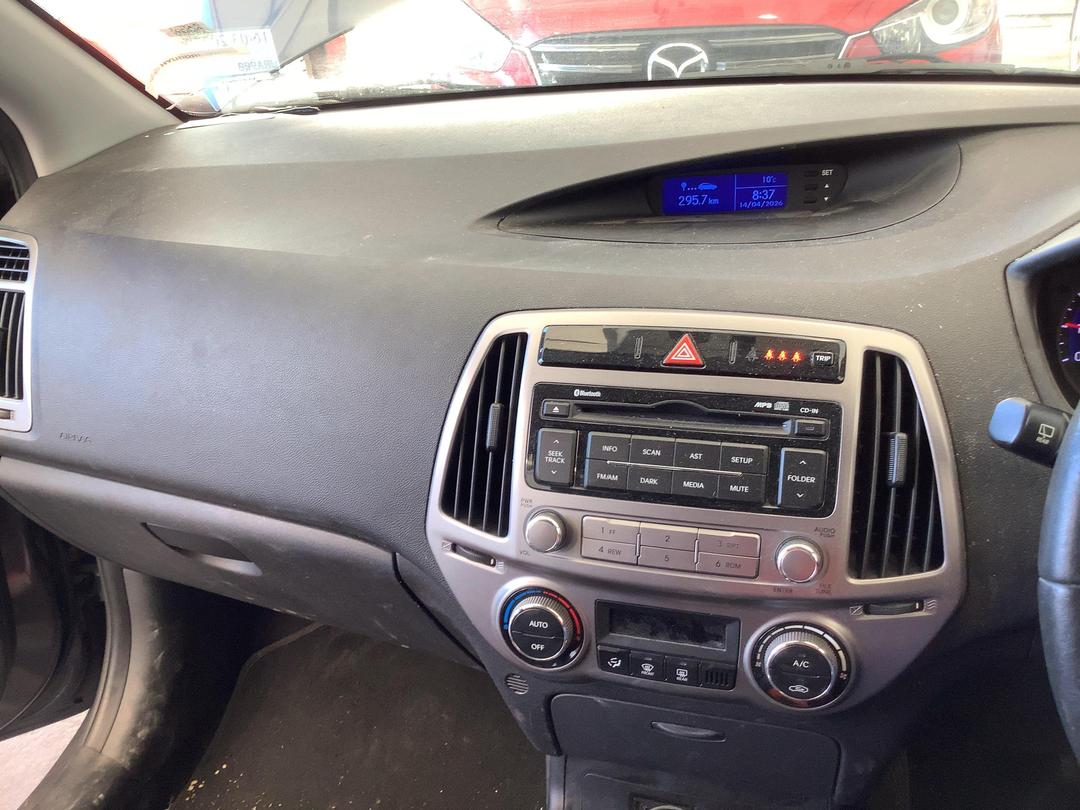 Photo '17' of Hyundai I20 PB