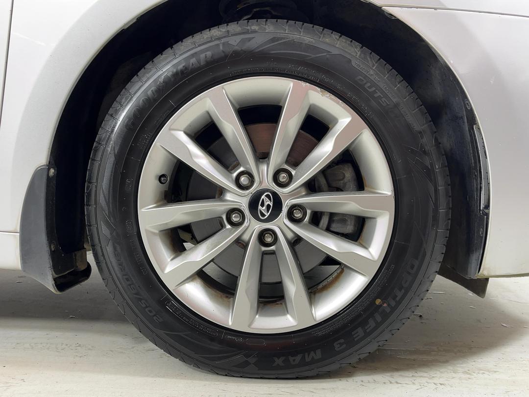 Photo '9' of Hyundai I40