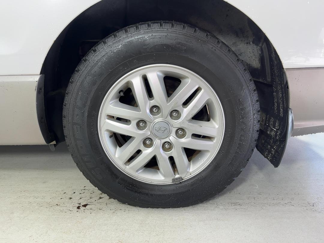 Photo '11' of Hyundai Imax