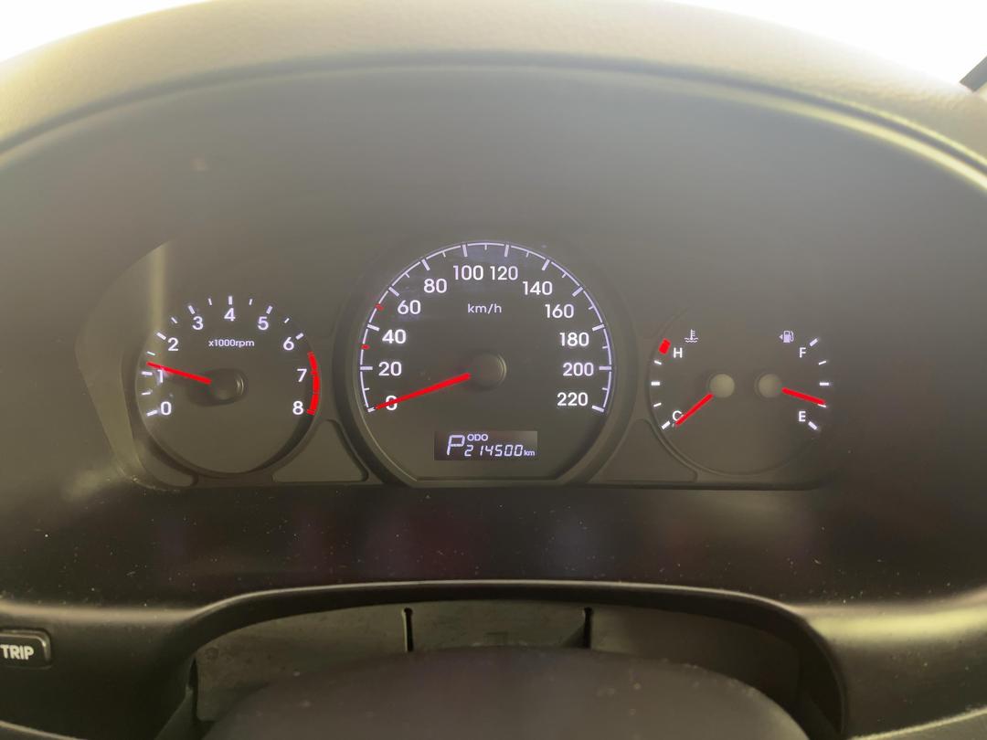 Photo '21' of Hyundai Imax