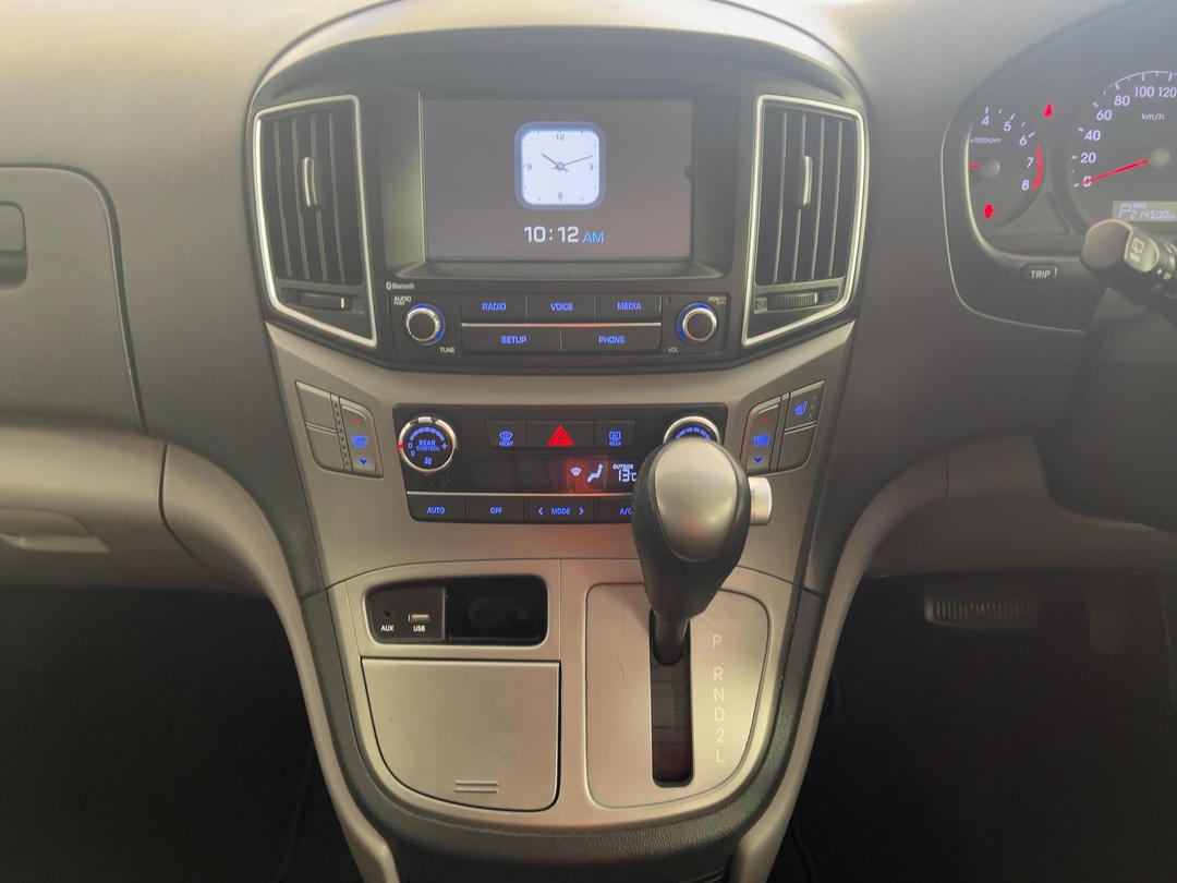 Photo '18' of Hyundai Imax