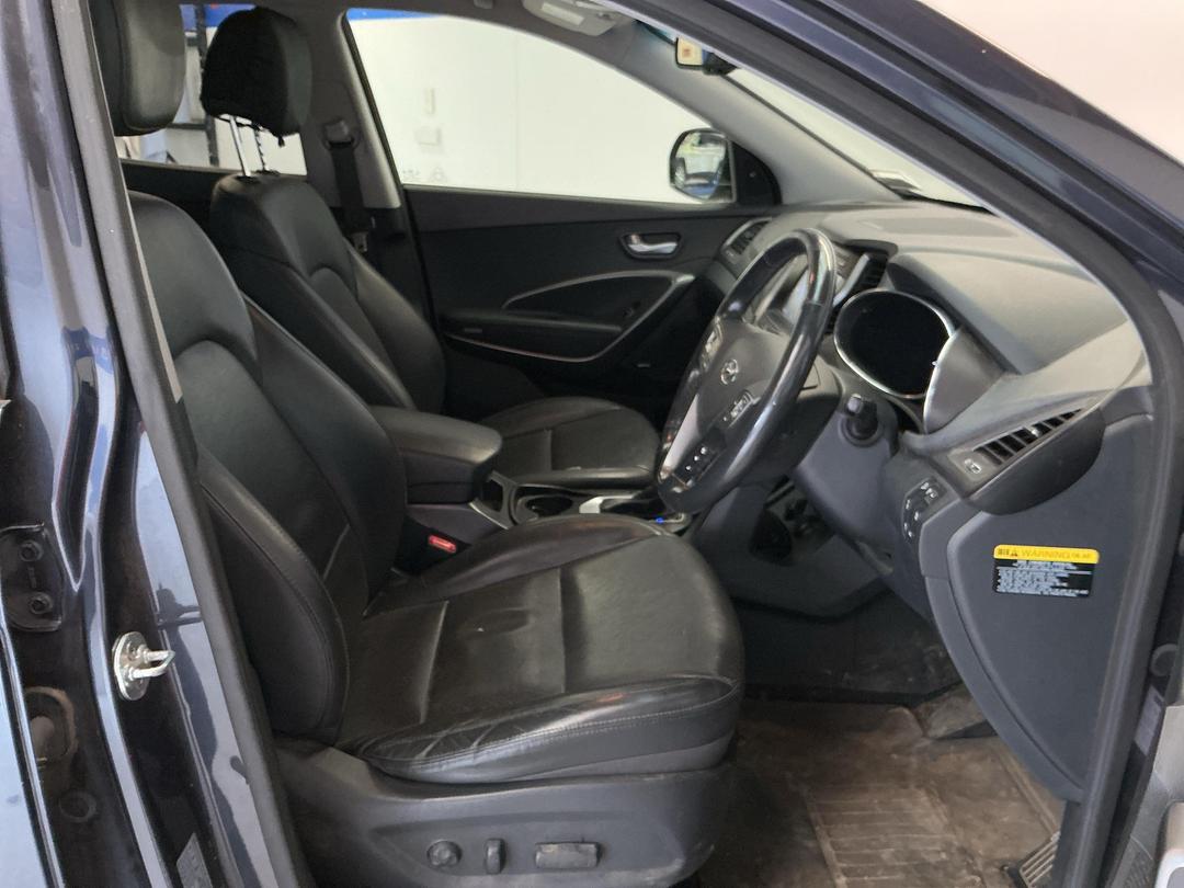 Photo '14' of Hyundai Santa FE DM