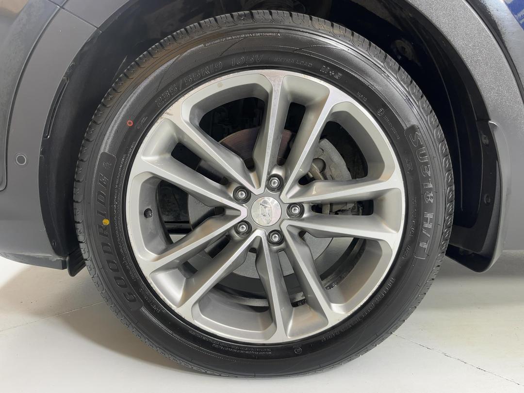 Photo '10' of Hyundai Santa FE