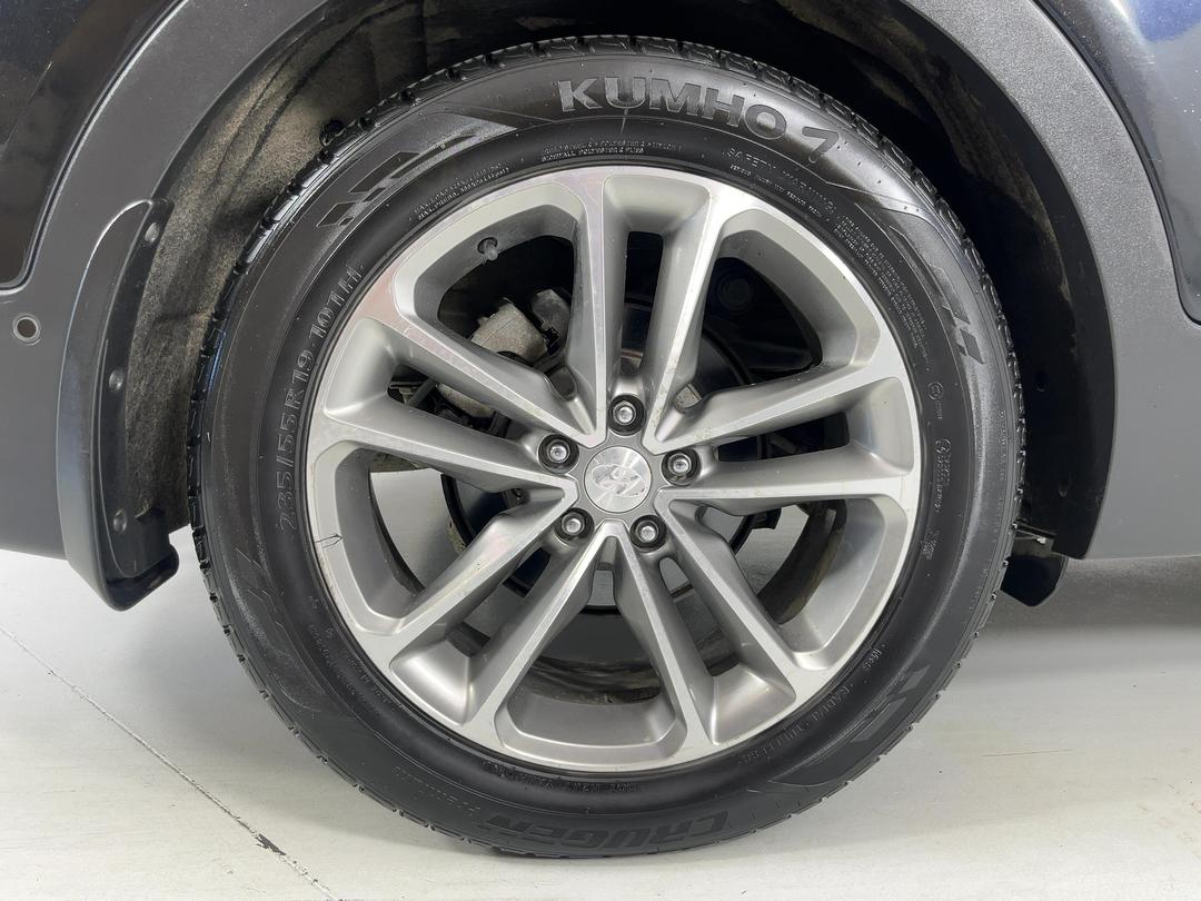 Photo '12' of Hyundai Santa FE