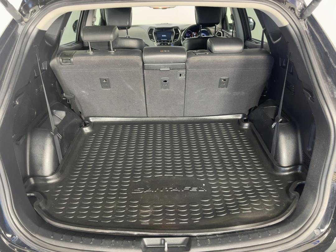 Photo '14' of Hyundai Santa FE