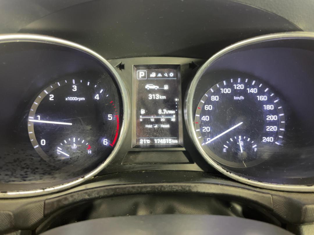 Photo '21' of Hyundai Santa FE