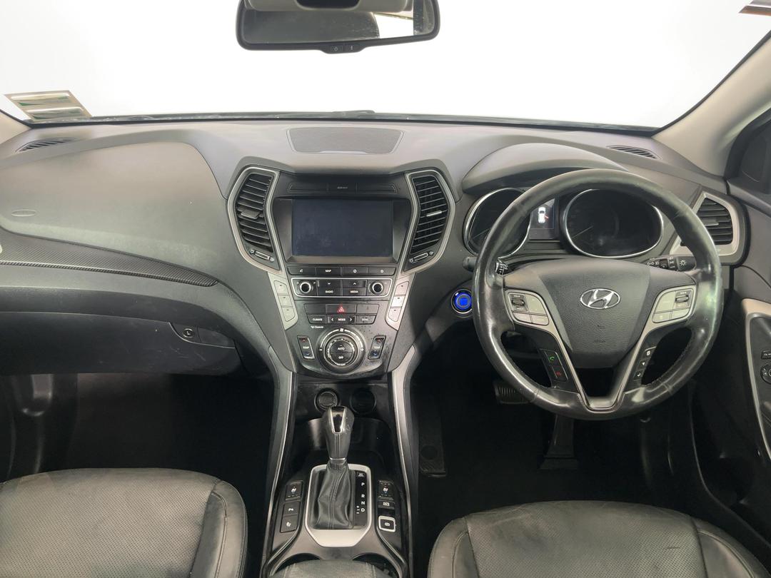 Photo '17' of Hyundai Santa FE