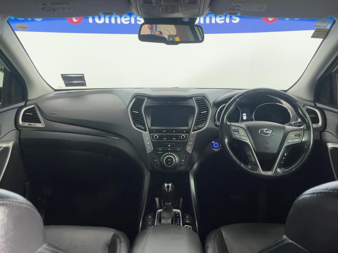 Photo '17' of Hyundai Santa FE