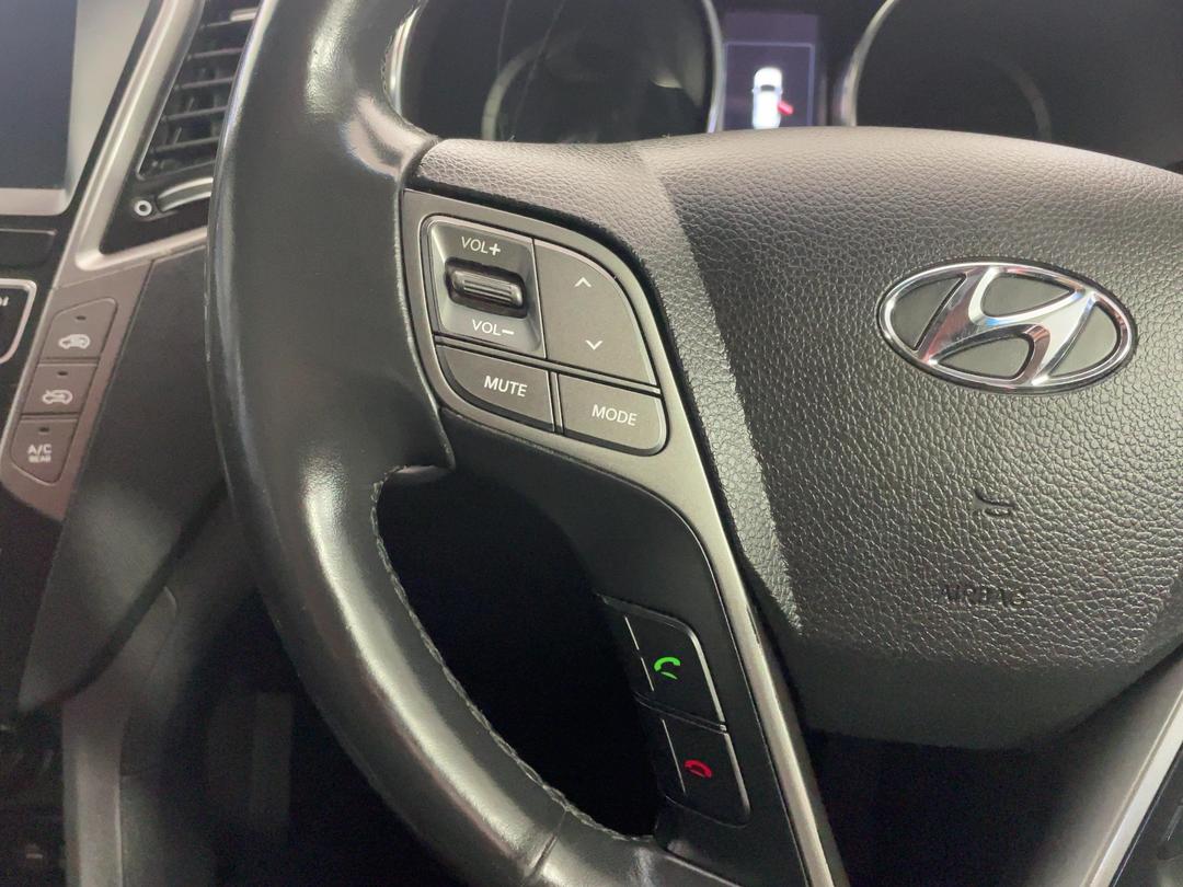 Photo '26' of Hyundai Santa FE