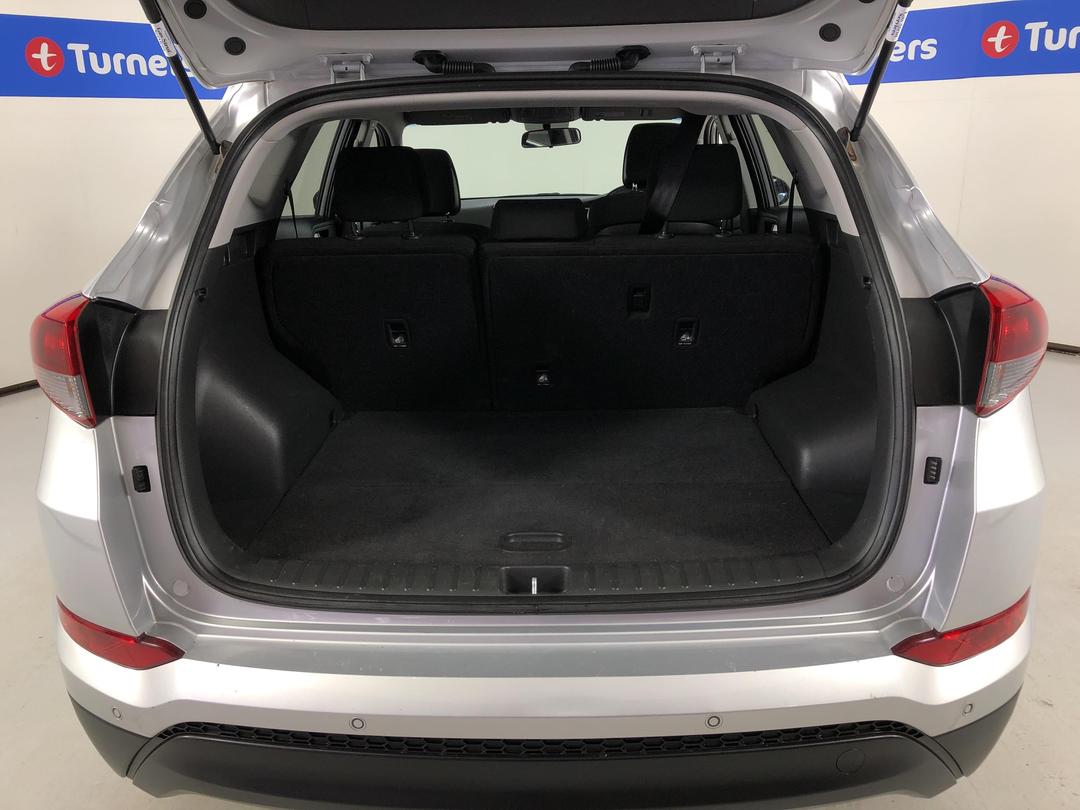 Photo '14' of Hyundai Tucson